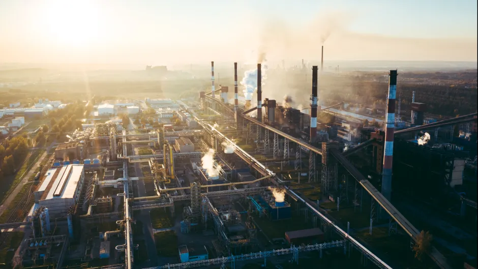 Industrielandschaft mit starker Emissionsbelastung